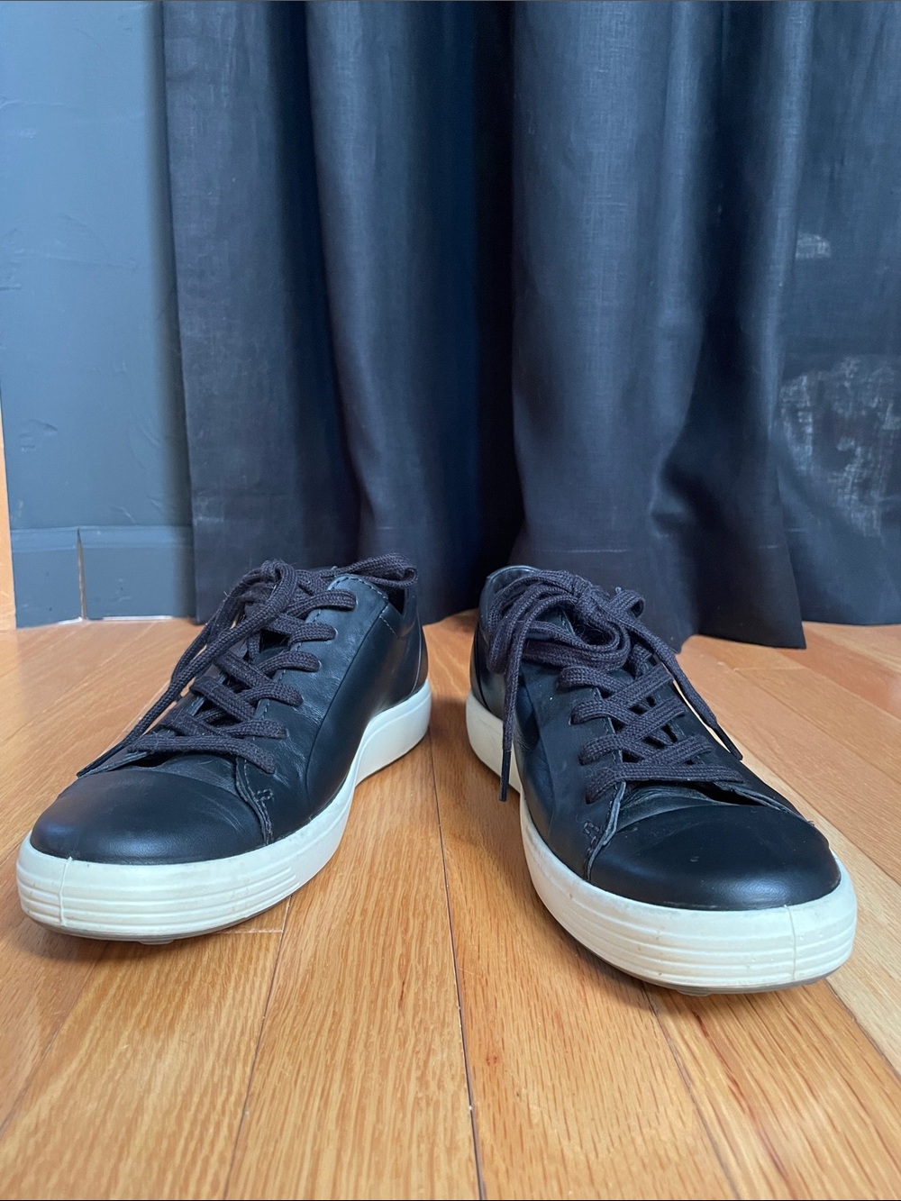 Men's Ecco Black Leather Low-Top Sneakers with White Sole